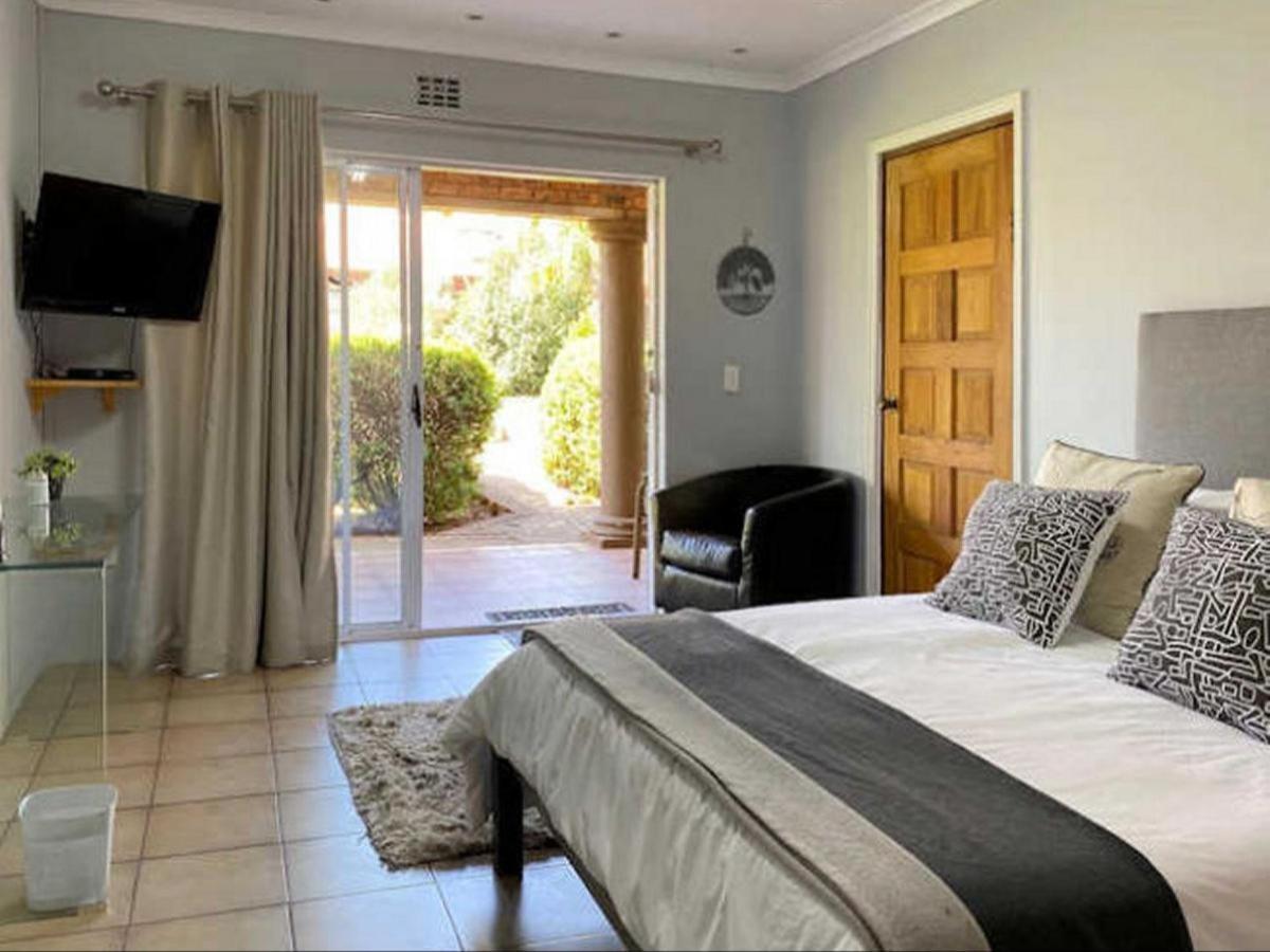 Tamarisk Guest Lodge Benoni Exteriör bild